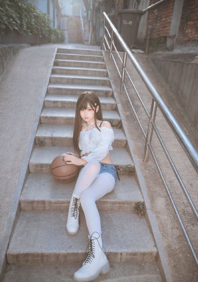 欧美制服xxx_免费手机在线看观看