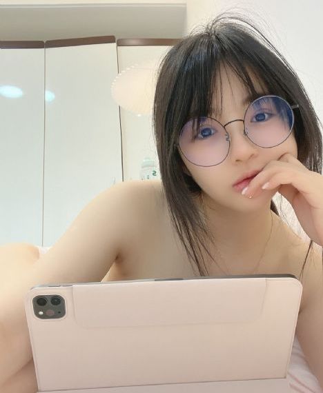 大香蕉精品在线视频74_高清手机在线看