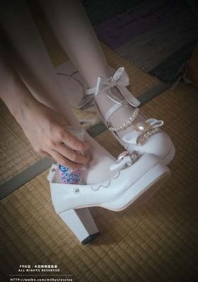欧美范女时尚街拍图片_720高清在线观看
